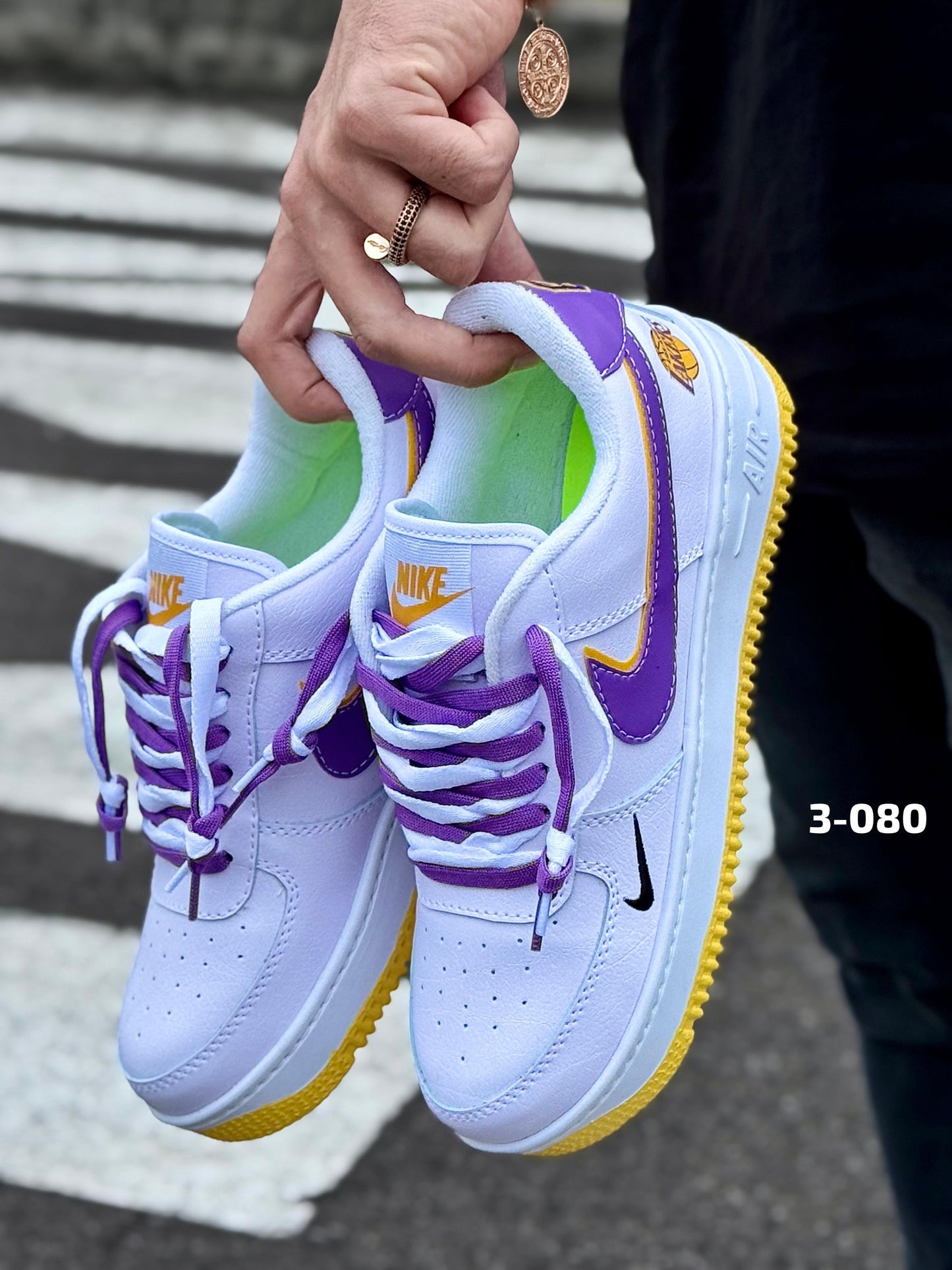 🔥 Venta Flash: ¡Consigue tus Nike Lakers antes de que termine! ¡Promoción hasta el 30/04! ¡Disfrutar!